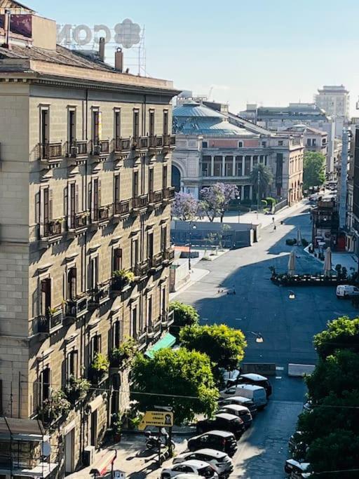 Politeama Suite In The Heart Of The City Palermo Esterno foto