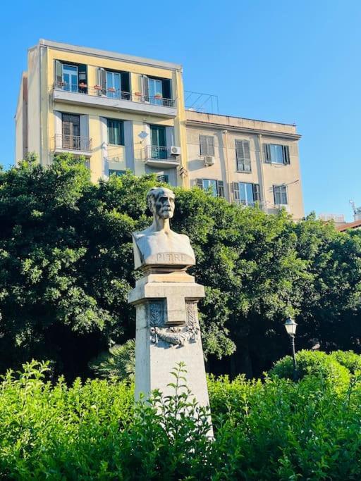 Politeama Suite In The Heart Of The City Palermo Esterno foto