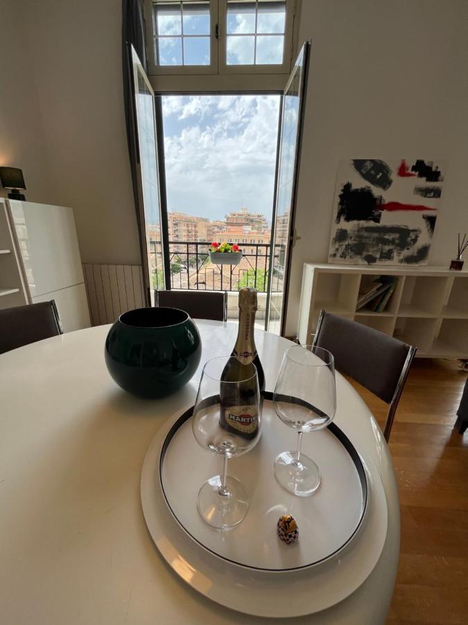 Politeama Suite In The Heart Of The City Palermo Esterno foto
